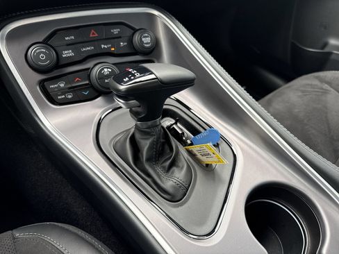 Used 2022 Dodge Challenger R/T Scat Pack RWD image 21