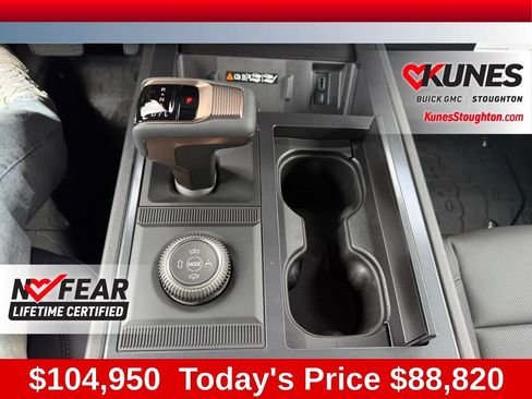 New 2025 GMC Hummer EV 2X w/ LPO, Dark Essentials Package image 34