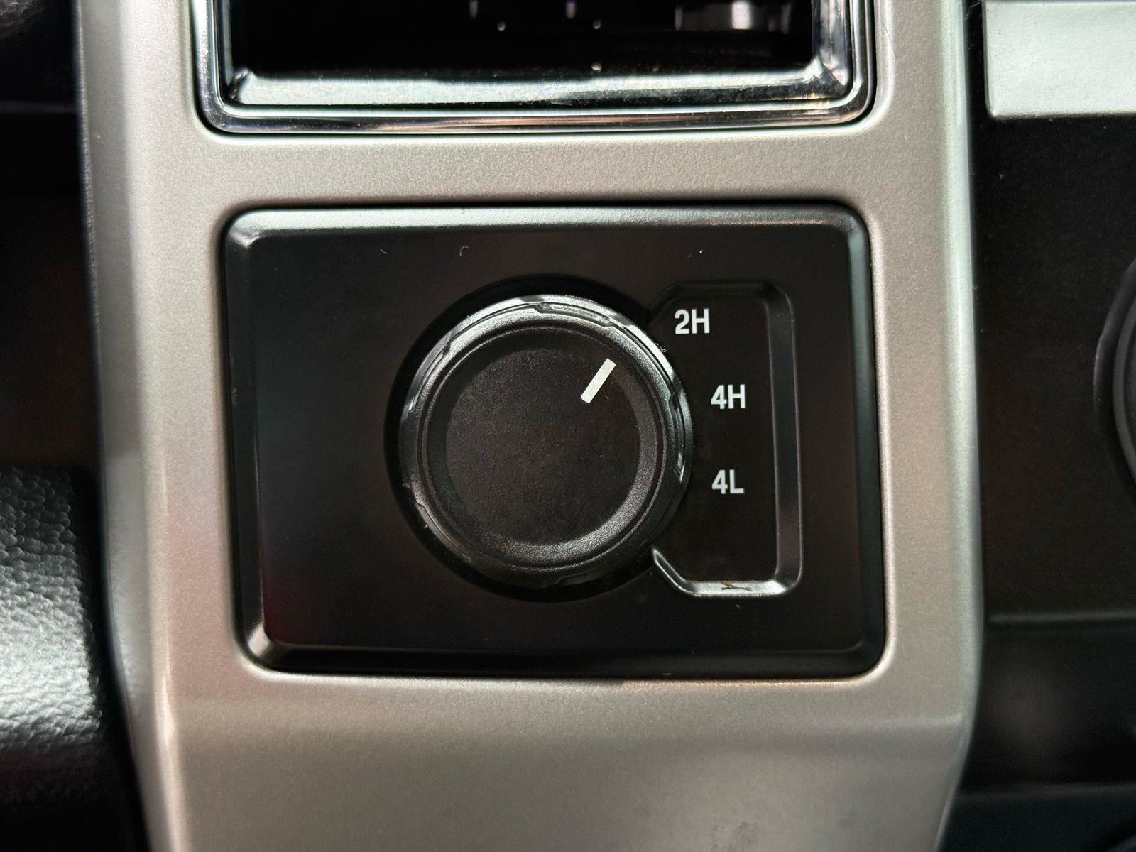 Used 2020 Ford F250 Lariat w/ Lariat Value Package AWD/4WD image 46