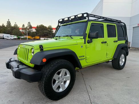 Used 2013 Jeep Wrangler Unlimited Sport image 17