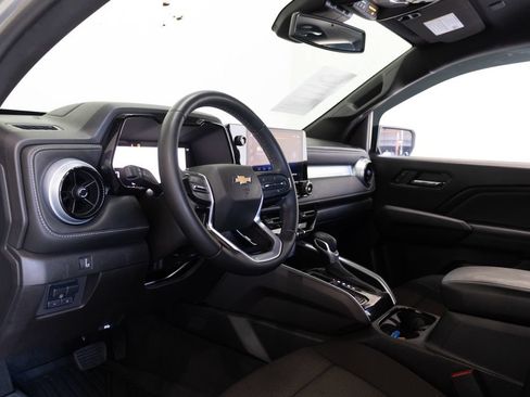 Used 2024 Chevrolet Colorado LT w/ LT Convenience Package II RWD image 19