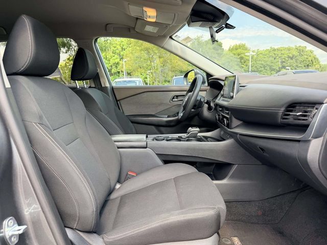 Used 2023 Nissan Rogue S AWD/4WD image 10