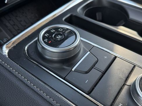 Used 2024 Ford Expedition Max XLT image 20