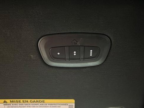 Used 2019 RAM 1500 Laramie w/ Sport Appearance Package AWD/4WD image 33