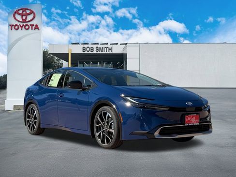 New 2026 Toyota Prius Plug-In Hybrid image 3