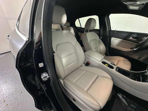 Used 2019 Mercedes-Benz GLA 250 image 30
