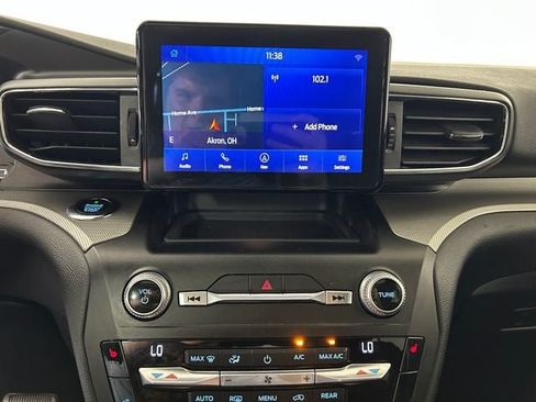 Used 2020 Ford Explorer XLT w/ Equipment Group 202A AWD/4WD image 21