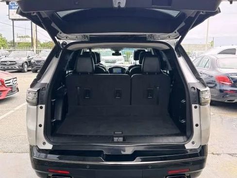 Used 2018 Chevrolet Traverse Premier w/ Redline Edition FWD image 26