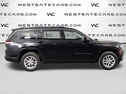 Used 2023 Jeep Grand Cherokee L Laredo w/ Luxury Tech Group I AWD/4WD image 46