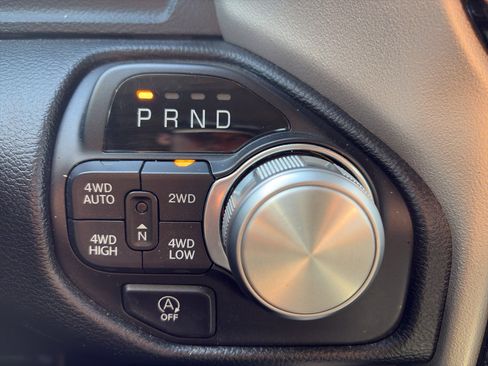 Used 2020 RAM 1500 Laramie AWD/4WD image 14