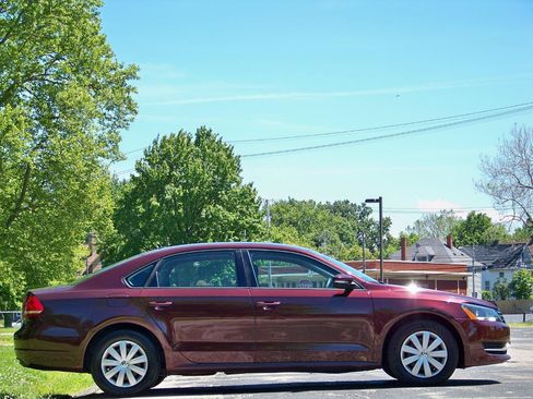 Used 2013 Volkswagen Passat 2.5 S FWD image 9