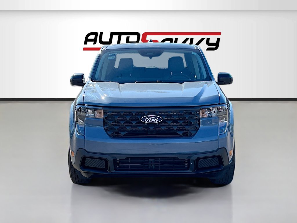 Used 2025 Ford Maverick XLT w/ XLT Luxury Package FWD image 2