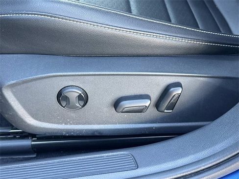 Used 2023 Volkswagen Jetta SE w/ Panoramic Sunroof Package image 21