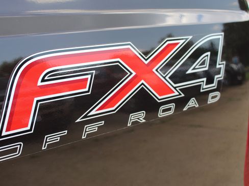 Used 2013 Ford F250 Lariat w/ Lariat Ultimate Pkg image 6