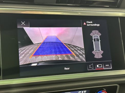 Used 2022 Audi Q3 2.0T Premium image 18