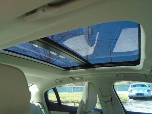 Used 2025 Volvo S60 B5 Core image 15