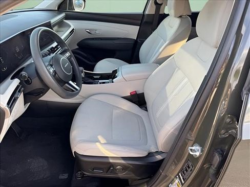 Used 2025 Hyundai Tucson SEL AWD/4WD image 6