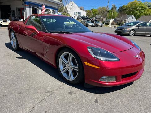 Used 2008 Chevrolet Corvette Coupe w/ Z51 Performance Package RWD image 7