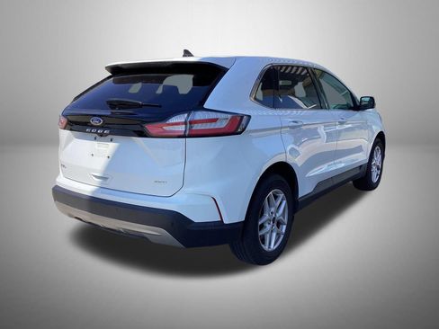 Used 2023 Ford Edge SEL AWD/4WD image 3