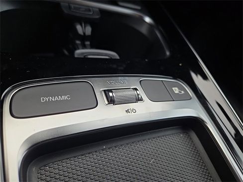 New 2026 Mercedes-Benz GLB 250 4MATIC image 16