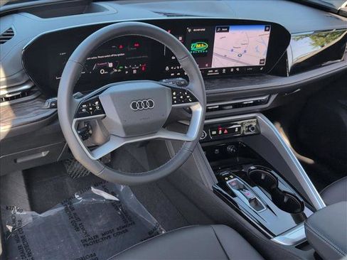 Certified 2025 Audi Q5 Premium w/ Premium Plus AWD/4WD image 10