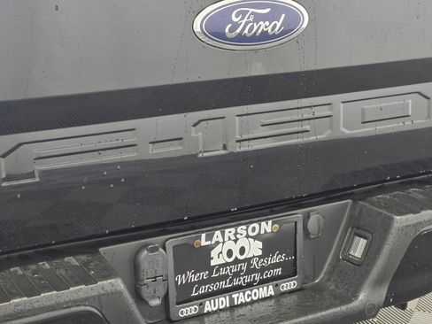 Used 2018 Ford F150 Lariat w/ Equipment Group 501A Mid image 33