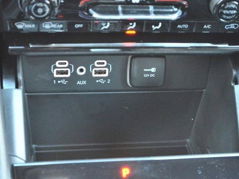 New 2025 Jeep Grand Cherokee Limited image 24