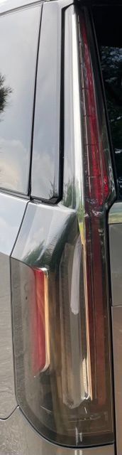 Used 2021 Cadillac Escalade ESV Premium Luxury AWD/4WD image 8