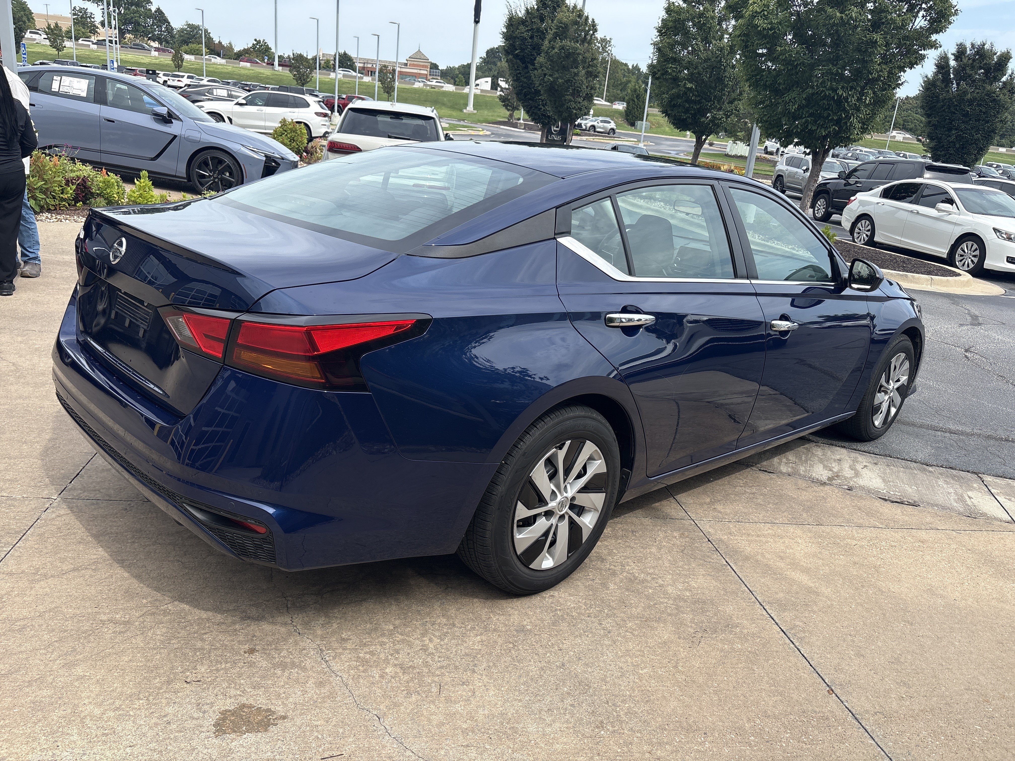 Used 2022 Nissan Altima 2.5 S w/ Driver Assist Package FWD image 10