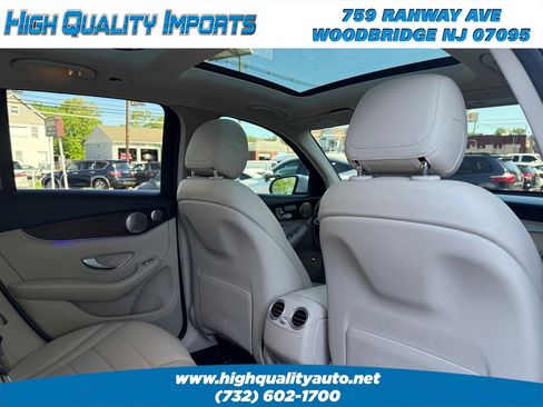 Used 2021 Mercedes-Benz GLC 300 4MATIC w/ Multimedia Package image 44