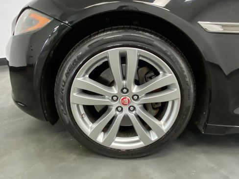 Used 2017 Jaguar XJ L Portfolio image 19
