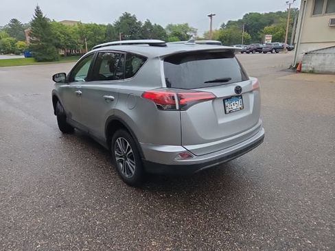 Used 2016 Toyota RAV4 LE AWD/4WD image 10