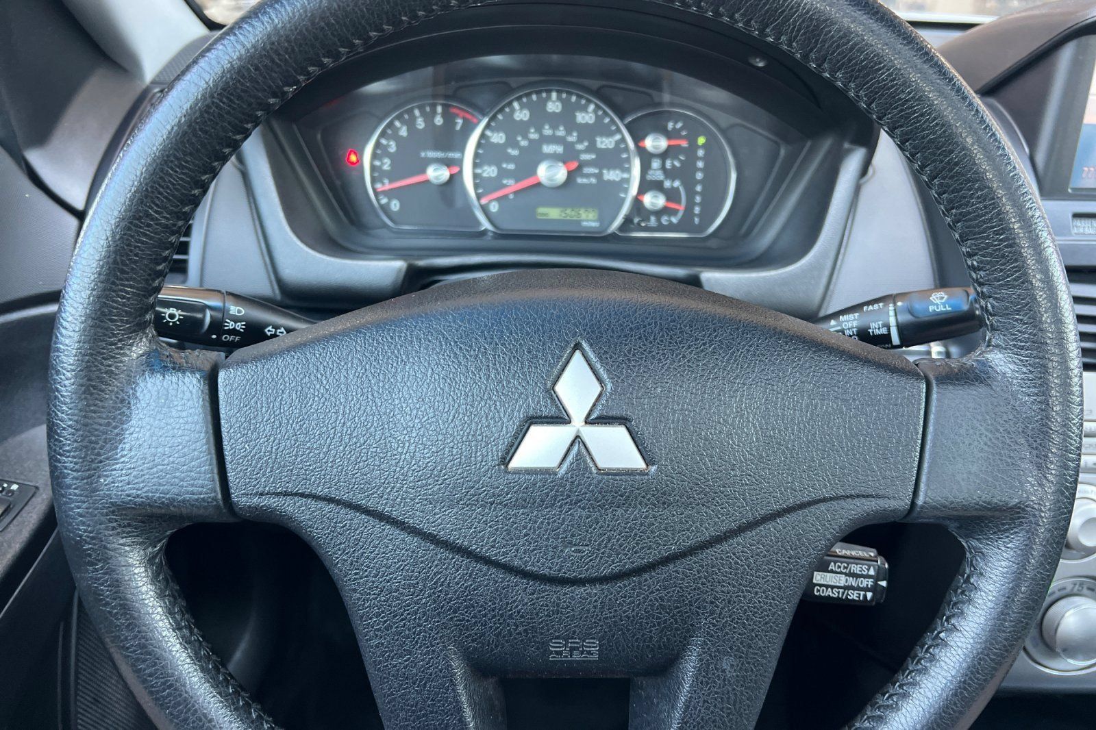 Used 2011 Mitsubishi Galant FWD image 23