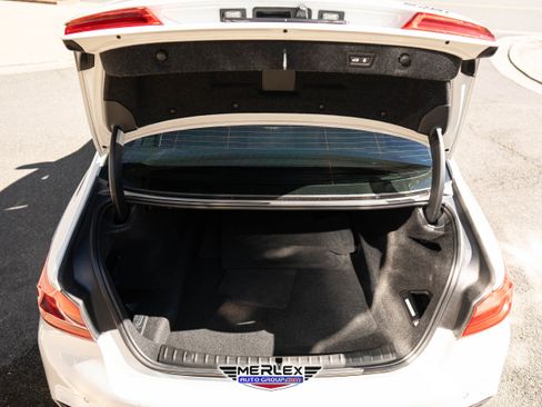 Used 2019 BMW 540i w/ M Sport Package image 51