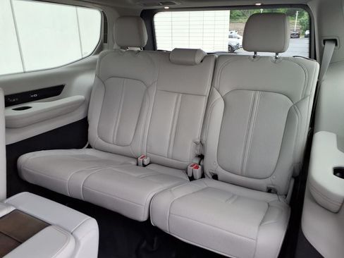 Used 2023 Jeep Grand Wagoneer 4WD w/ Rear Seat Video Group 1 image 9