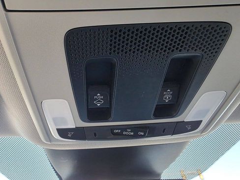 Used 2023 Honda Pilot Elite image 24