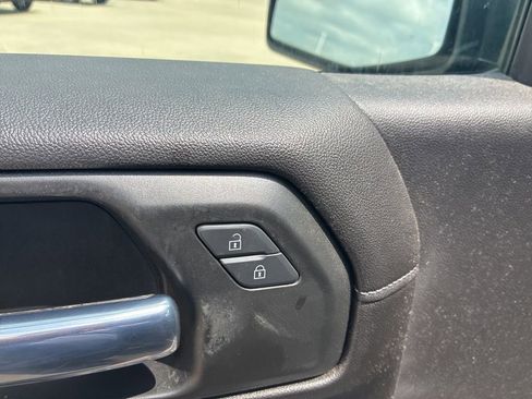 Used 2020 Chevrolet Silverado 1500 RST w/ Texas Edition image 8