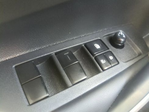 Used 2025 Toyota Corolla SE FWD image 18