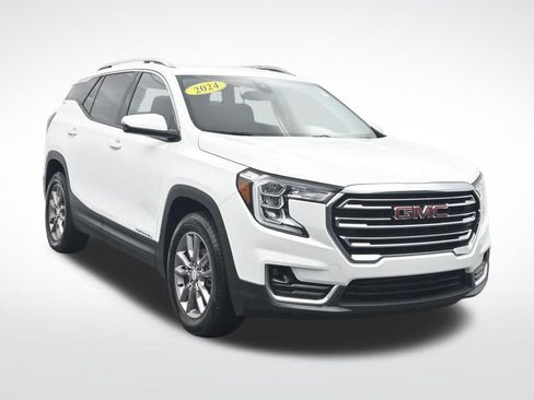 Used 2024 GMC Terrain SLT AWD/4WD image 3