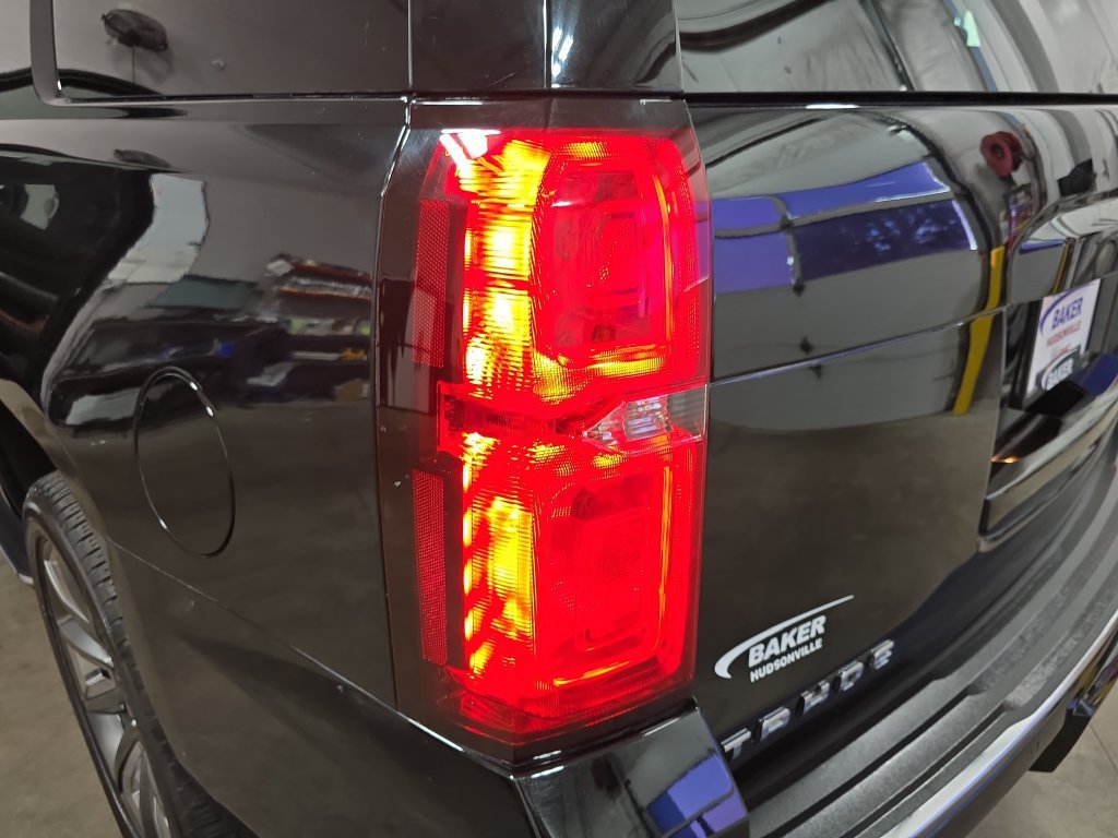Used 2018 Chevrolet Tahoe Premier AWD/4WD image 37