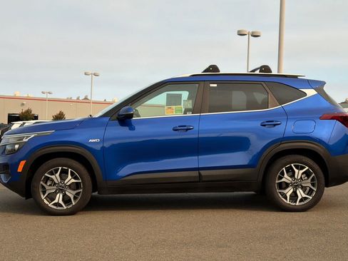 Used 2023 Kia Seltos EX AWD/4WD image 9