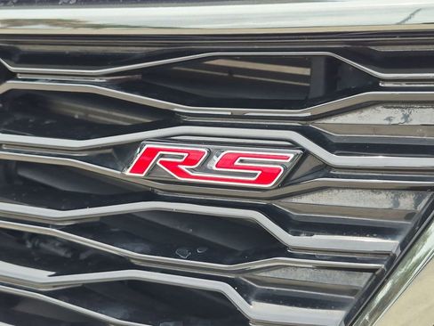 Used 2023 Chevrolet Equinox RS FWD image 7