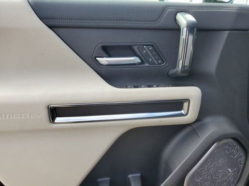 New 2026 GMC Hummer EV SUV AWD/4WD image 18