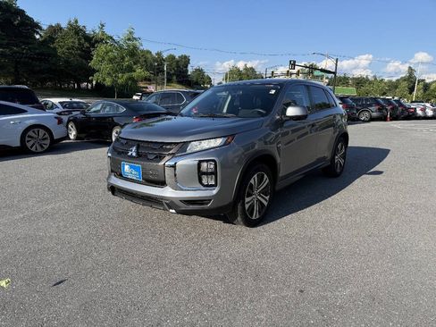 Used 2020 Mitsubishi Outlander Sport Black Edition FWD image 2