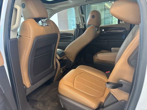 Used 2016 Buick Enclave Leather w/ Enclave Tuscan Edition FWD image 11