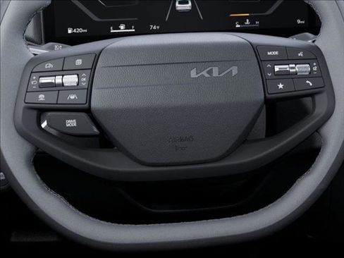 New 2025 Kia K4 EX image 22