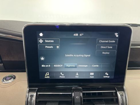 Used 2019 Lincoln Navigator Select w/ Technology Package image 12