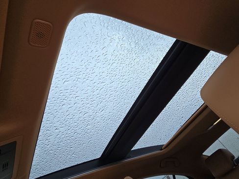 Used 2024 Lexus ES 350 w/ Premium Package image 17