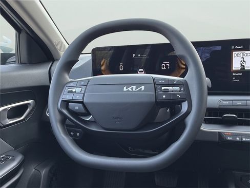 New 2026 Kia K4 LXS image 19