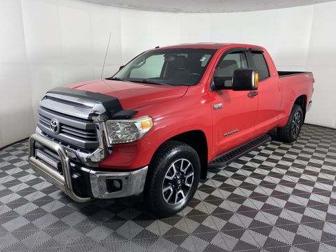 Used 2014 Toyota Tundra SR5 AWD/4WD image 8
